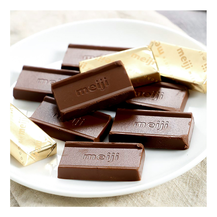 Choco black. Шоколад черный принц. Шоколад Meiji упаковка. Roshen шоколад Dark. Шоколад Block.